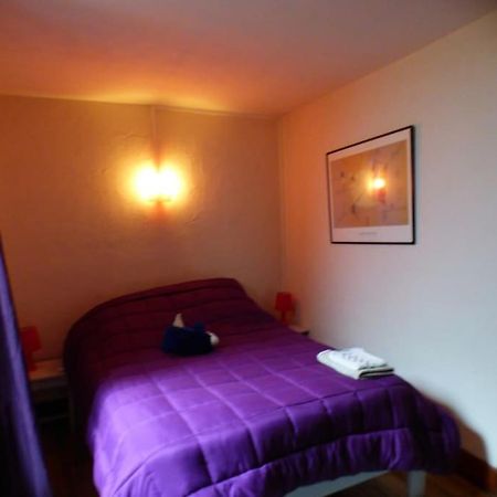 Maison Familiale Pour 8 Saint-Aventin 外观 照片
