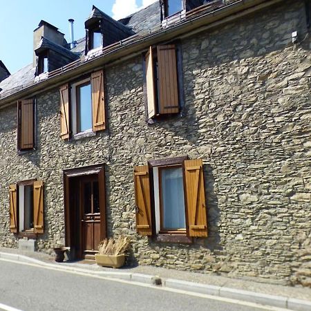 Maison Familiale Pour 8 Saint-Aventin 外观 照片