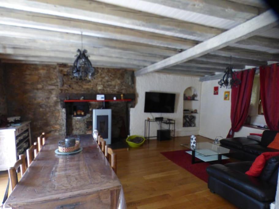 Maison Familiale Pour 8 Saint-Aventin 外观 照片